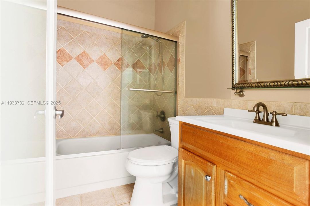 For Sale: $340,000 (3 beds, 2 baths, 1244 Square Feet)