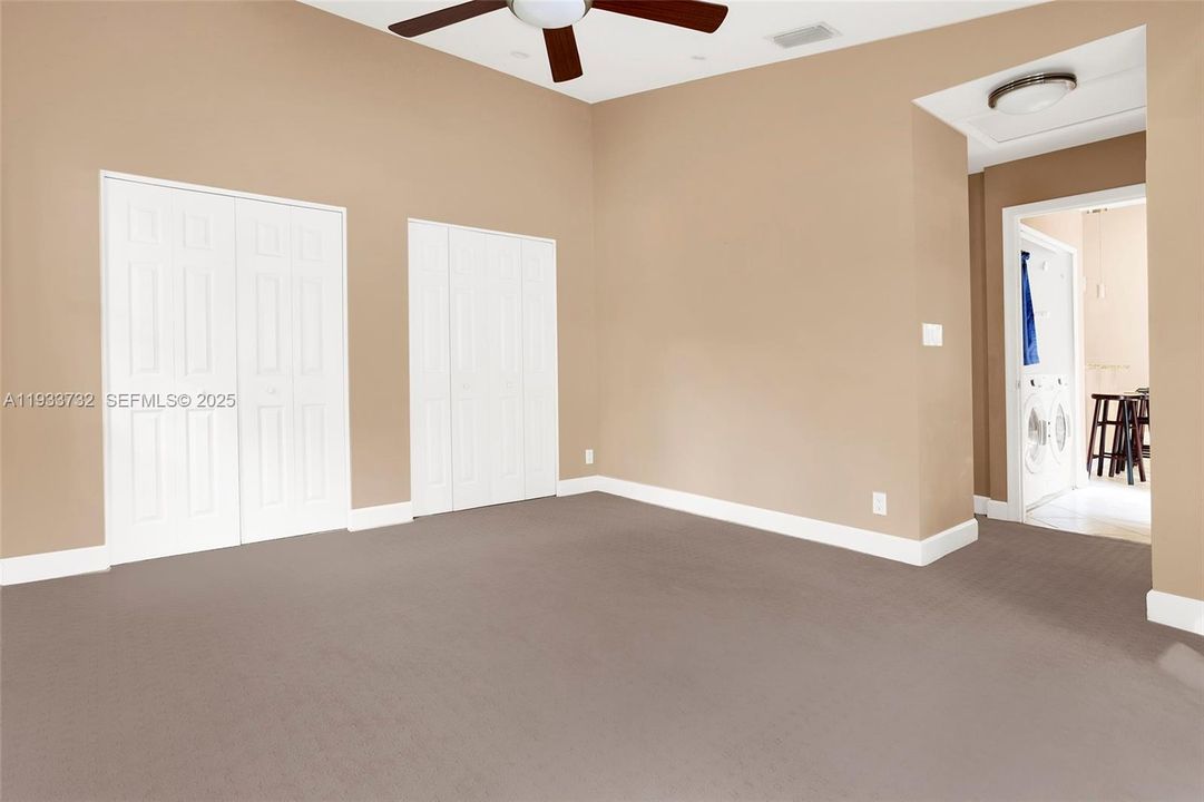 For Sale: $340,000 (3 beds, 2 baths, 1244 Square Feet)