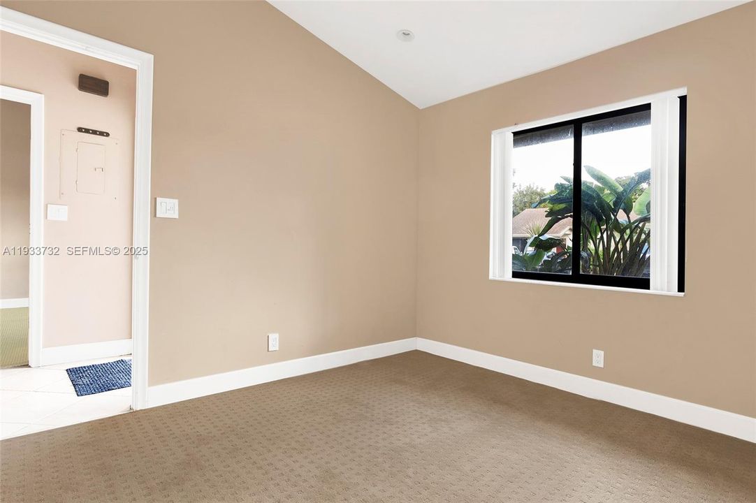 For Sale: $340,000 (3 beds, 2 baths, 1244 Square Feet)