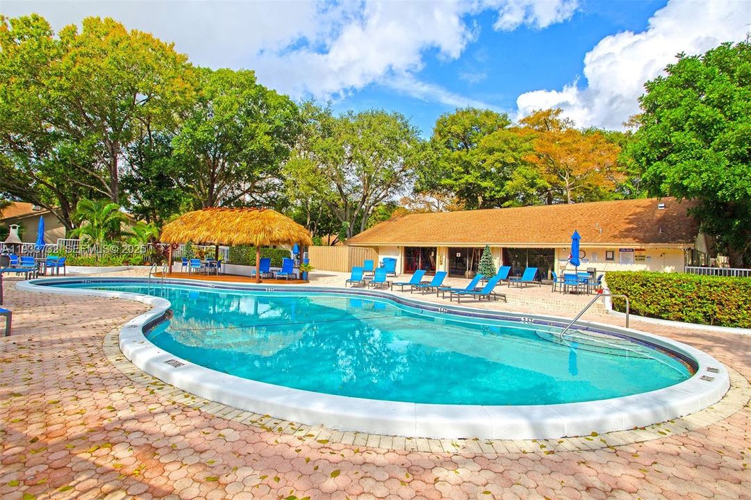 For Sale: $340,000 (3 beds, 2 baths, 1244 Square Feet)