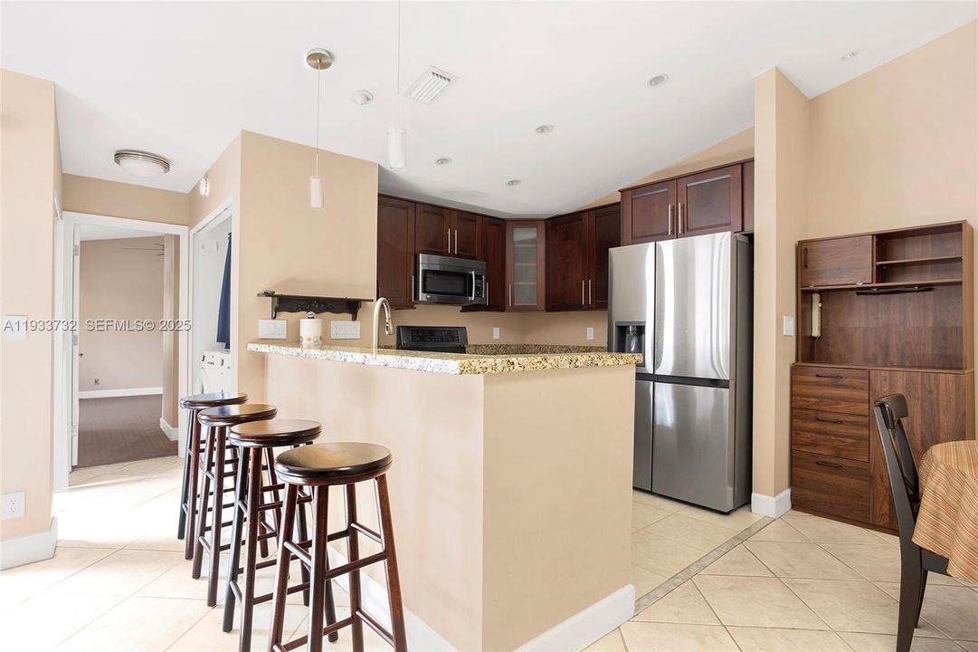 For Sale: $340,000 (3 beds, 2 baths, 1244 Square Feet)