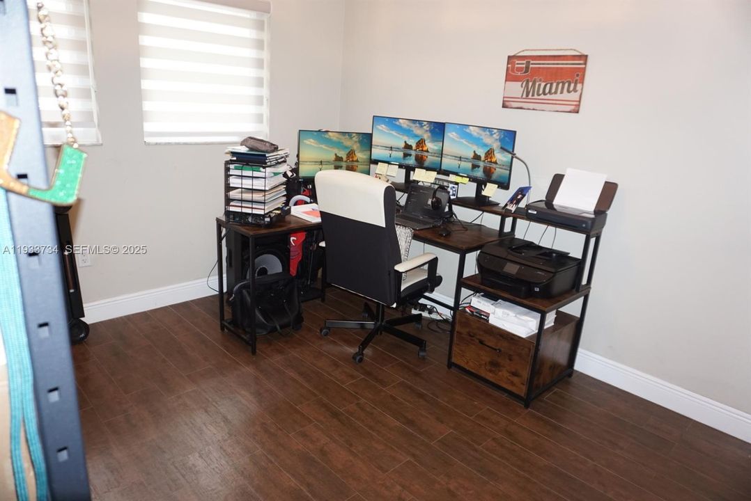 En Renta: $5,500 (4 camas, 3 baños, 2288 Pies cuadrados)