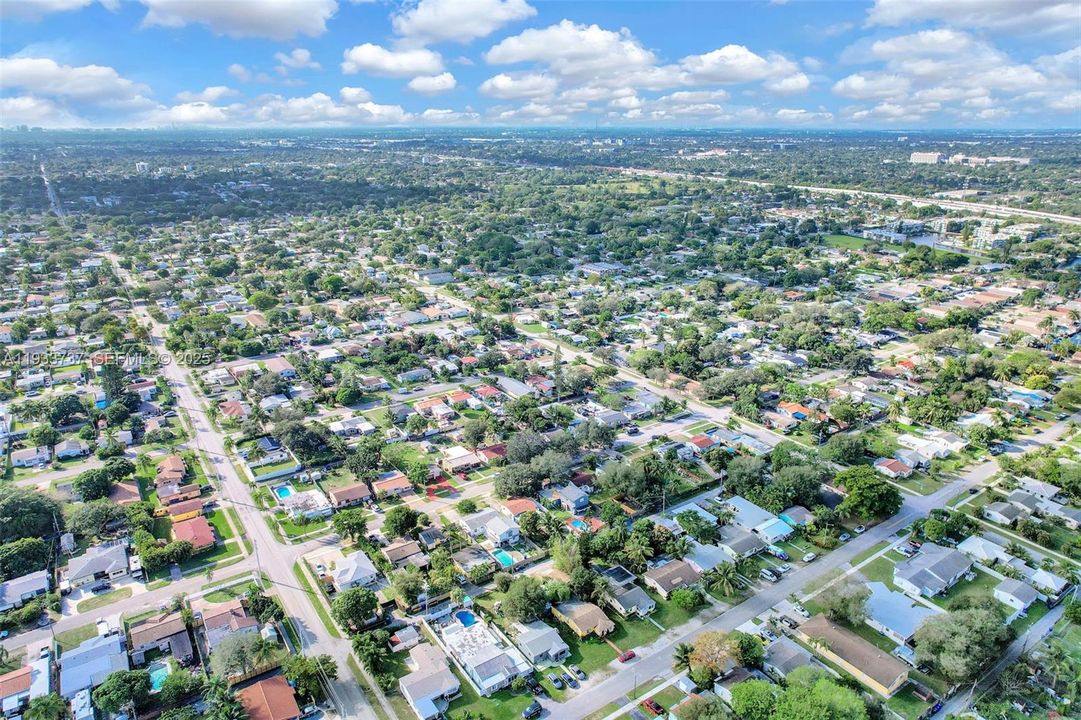 For Rent: $3,600 (3 beds, 1 baths, 1670 Square Feet)