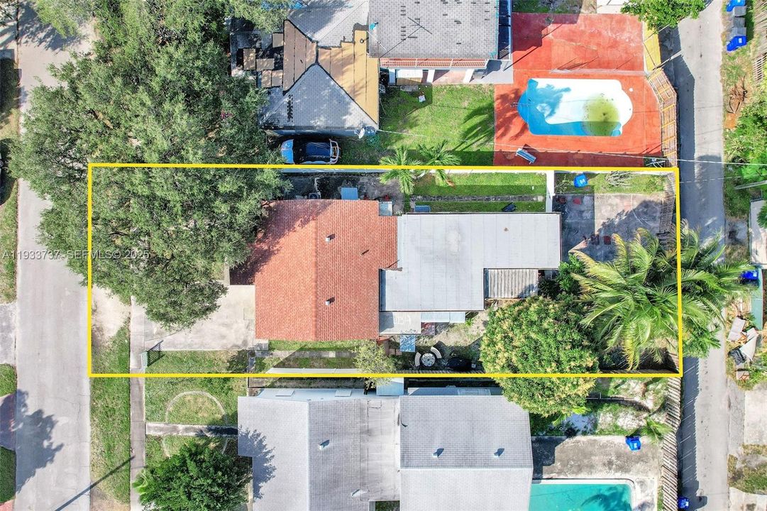 For Rent: $3,600 (3 beds, 1 baths, 1670 Square Feet)