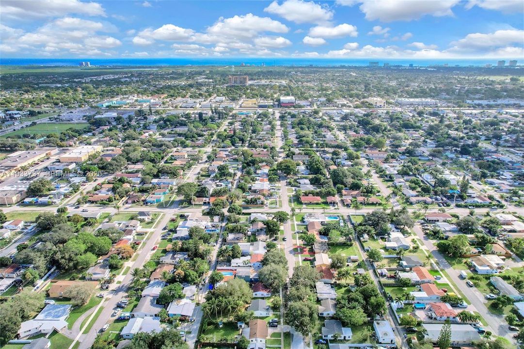 For Rent: $3,600 (3 beds, 1 baths, 1670 Square Feet)