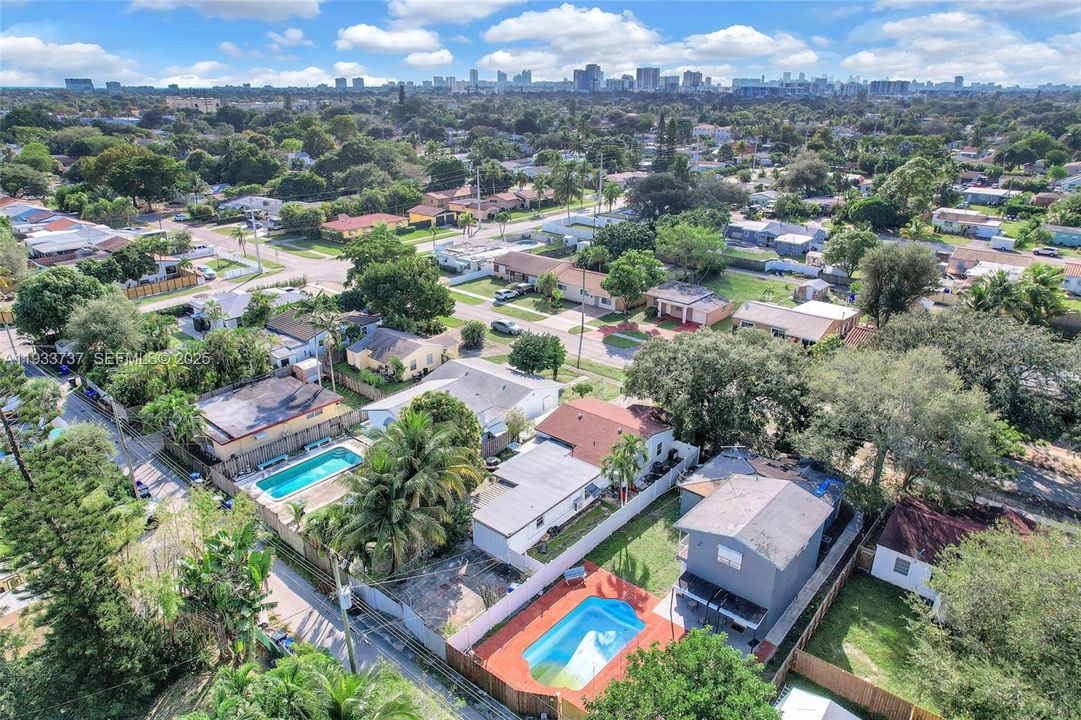 For Rent: $3,600 (3 beds, 1 baths, 1670 Square Feet)