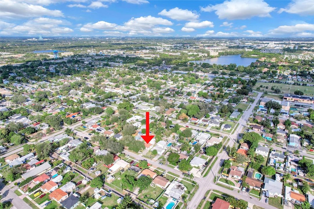 For Rent: $3,600 (3 beds, 1 baths, 1670 Square Feet)