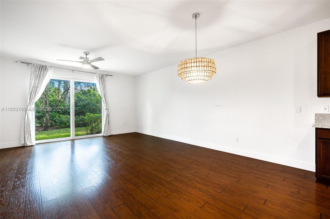 For Rent: $3,500 (3 beds, 2 baths, 1724 Square Feet)