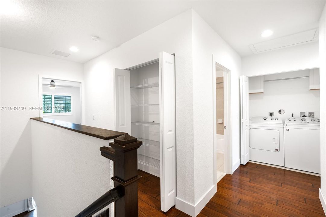 For Rent: $3,500 (3 beds, 2 baths, 1724 Square Feet)