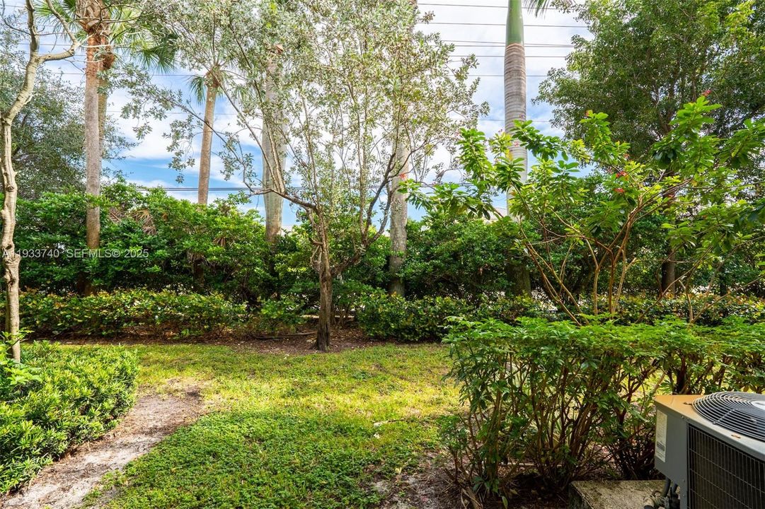 For Rent: $3,500 (3 beds, 2 baths, 1724 Square Feet)