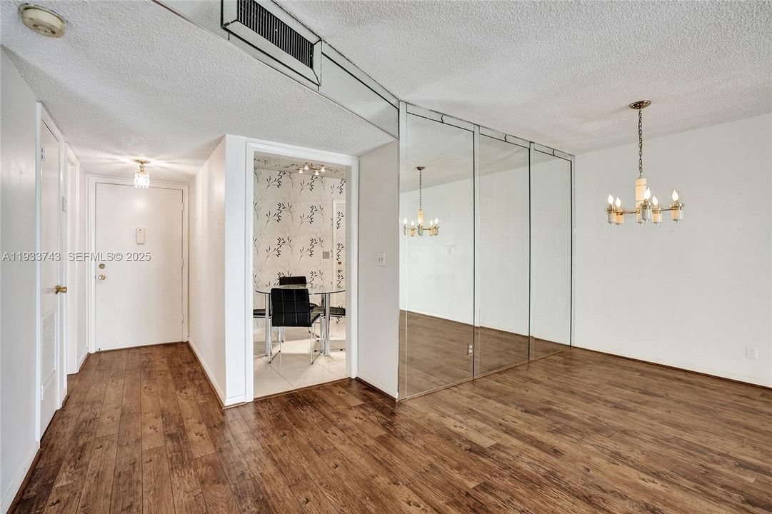 For Sale: $100,000 (1 beds, 1 baths, 928 Square Feet)