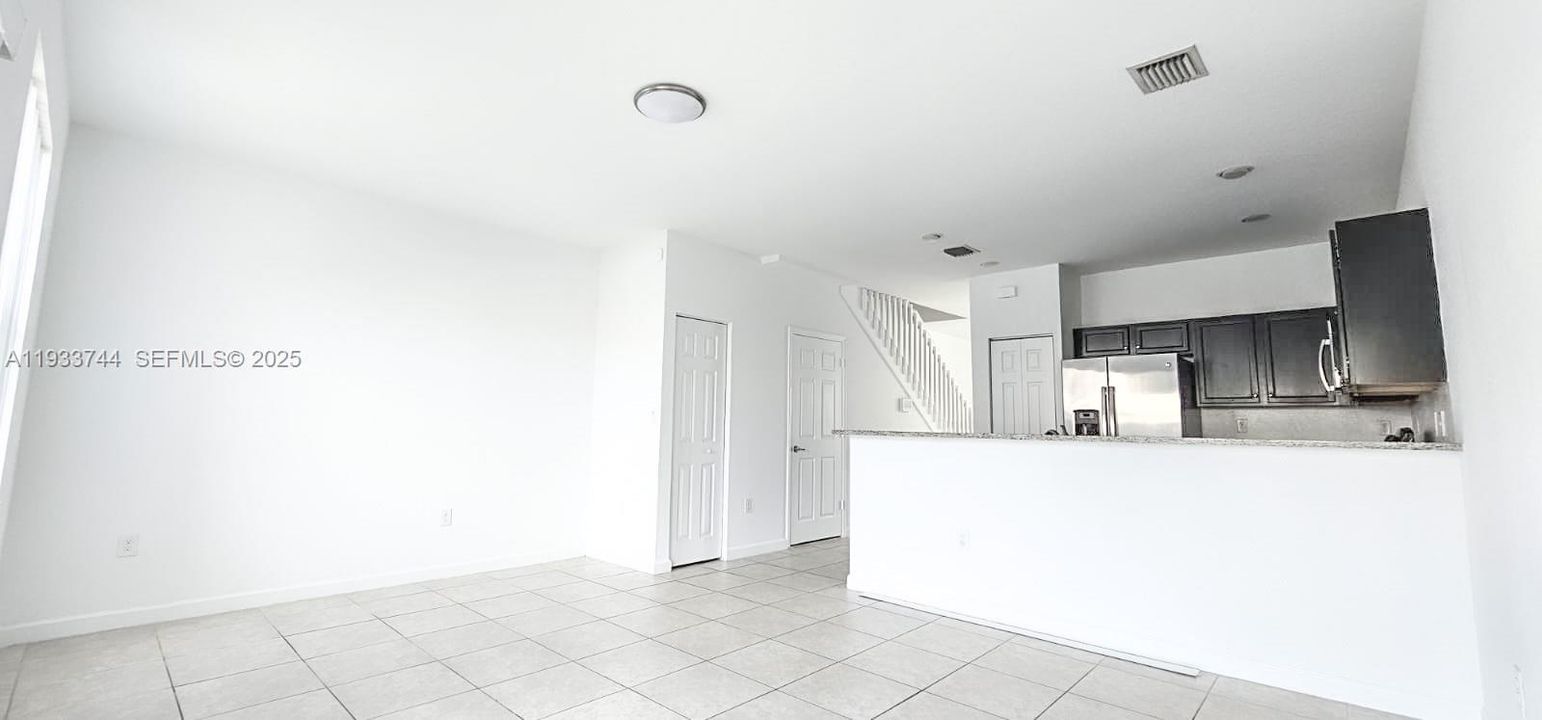 For Rent: $2,790 (3 beds, 2 baths, 1506 Square Feet)