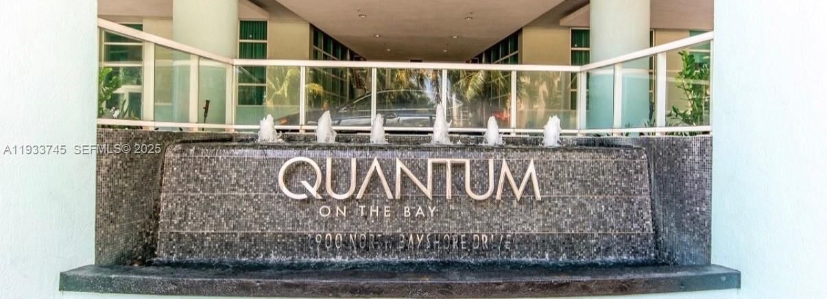 待售: $378,000 (0 贝兹, 1 浴室, 594 平方英尺)