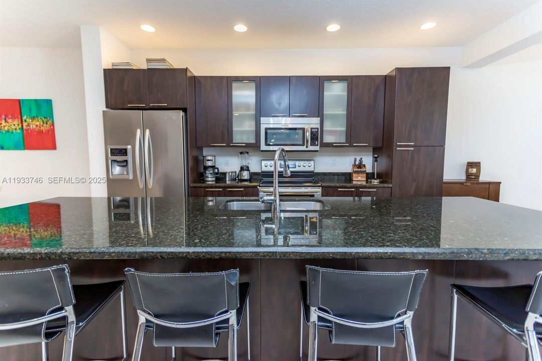 For Sale: $850,000 (3 beds, 2 baths, 2161 Square Feet)