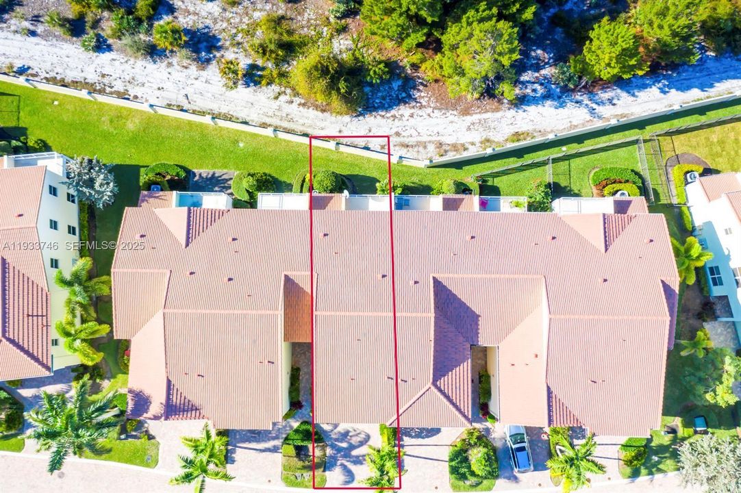 For Sale: $850,000 (3 beds, 2 baths, 2161 Square Feet)