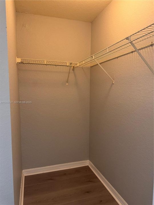 出租: $2,190 (3 贝兹, 2 浴室, 1253 平方英尺)