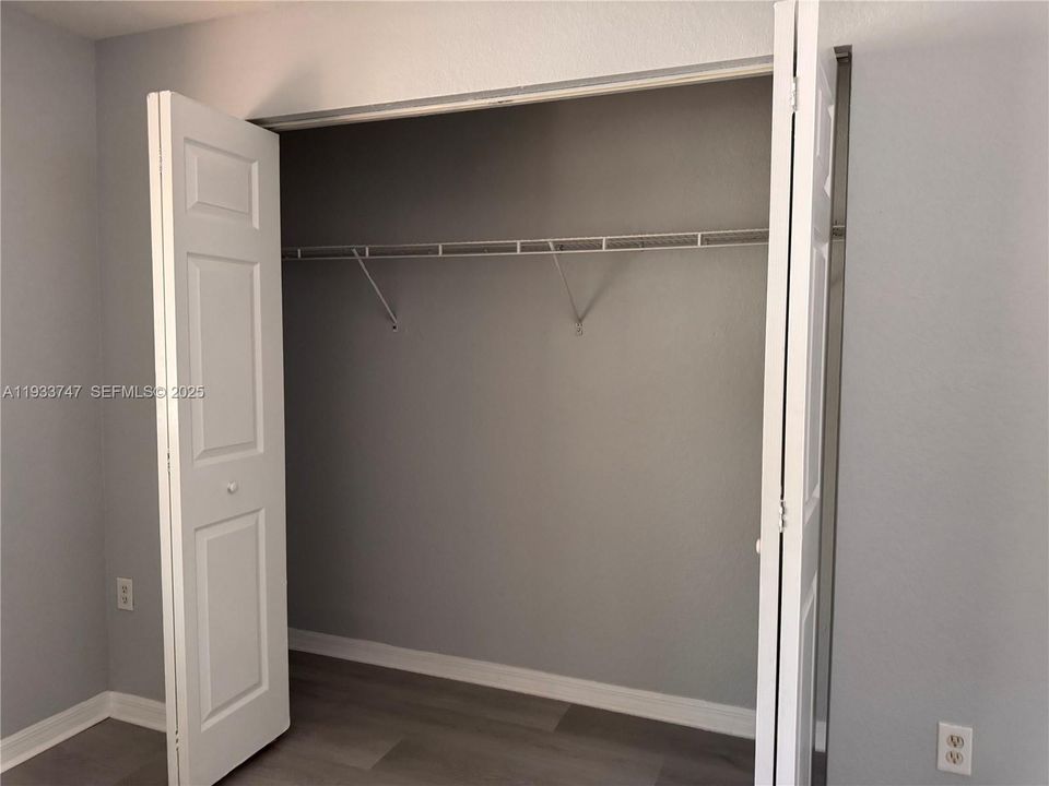 出租: $2,190 (3 贝兹, 2 浴室, 1253 平方英尺)