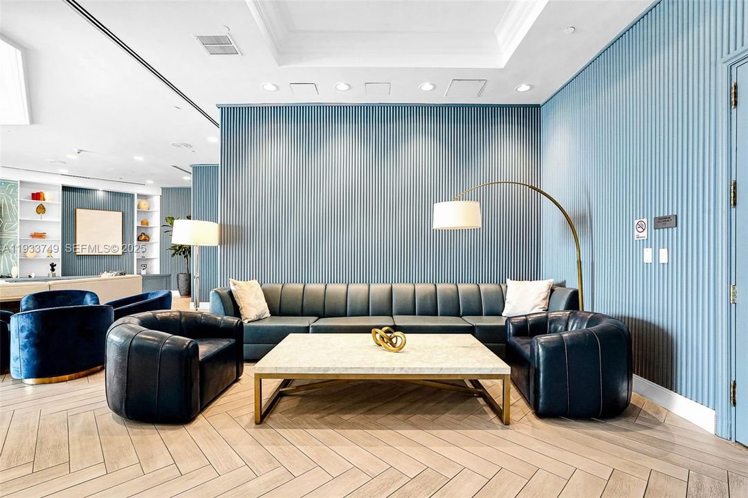 For Sale: $4,000,000 (3 beds, 4 baths, 3480 Square Feet)