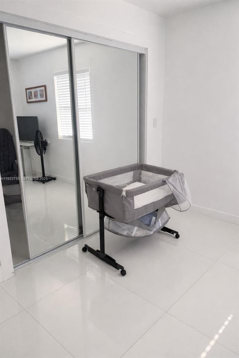 For Sale: $699,000 (3 beds, 1 baths, 1911 Square Feet)