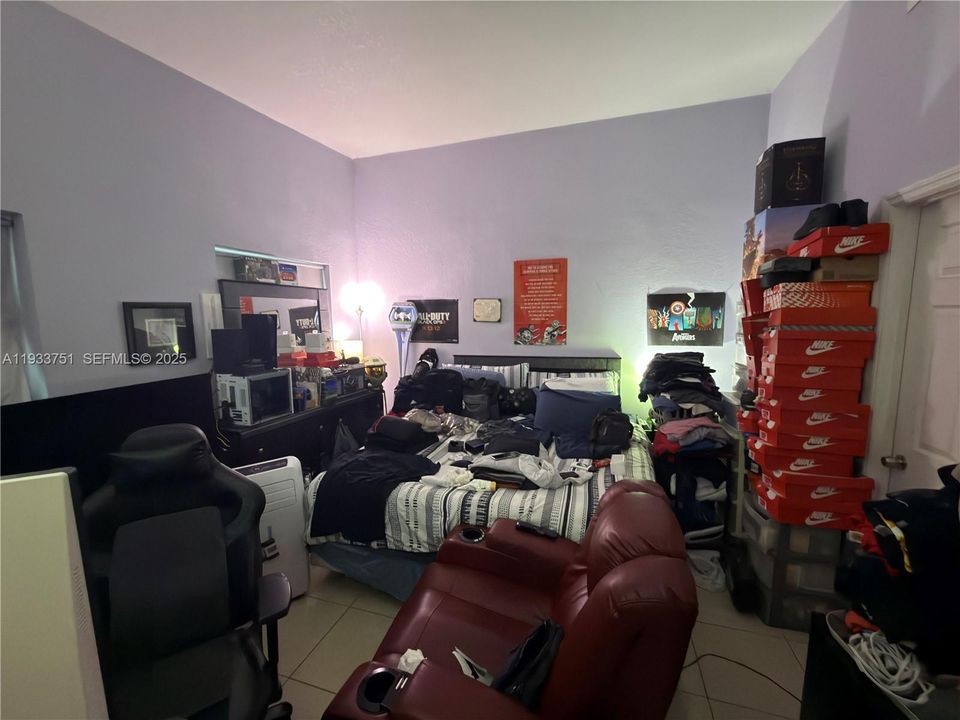 待售: $680,000 (3 贝兹, 2 浴室, 1359 平方英尺)