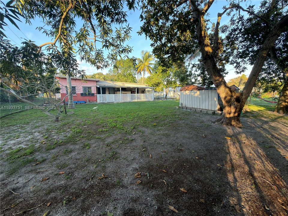 待售: $680,000 (3 贝兹, 2 浴室, 1359 平方英尺)