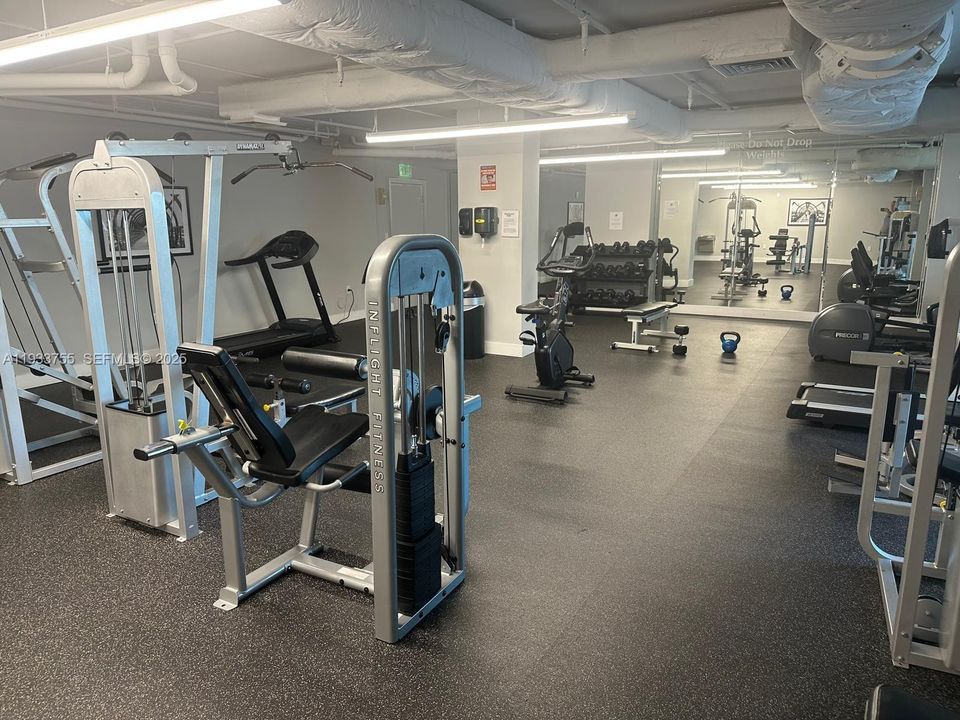 出租: $2,450 (2 贝兹, 2 浴室, 1189 平方英尺)