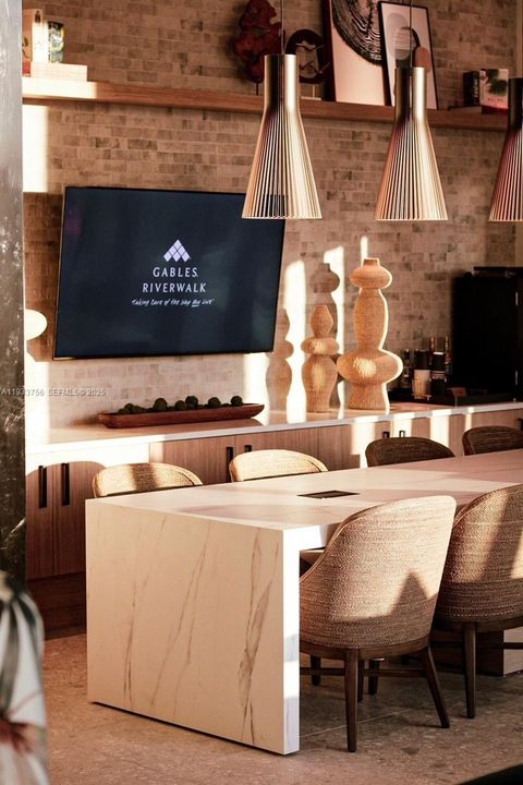 For Rent: $7,098 (2 beds, 2 baths, 1450 Square Feet)