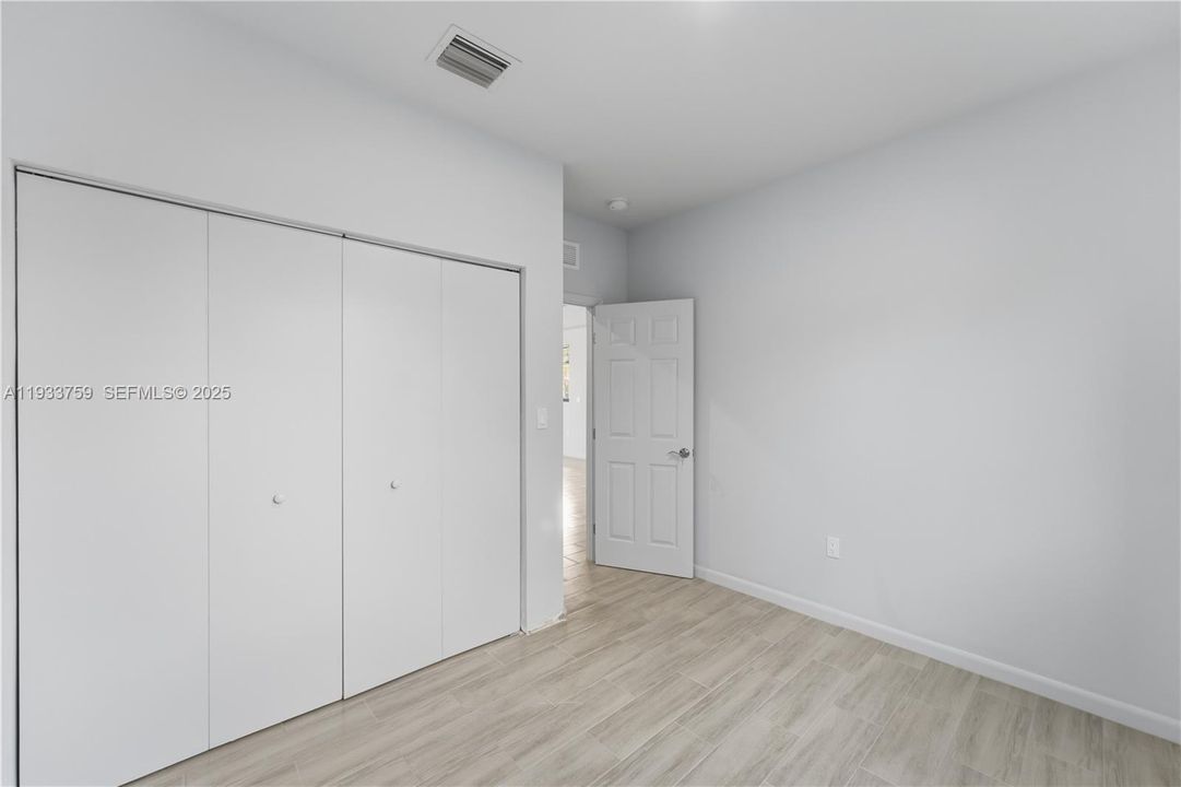 For Rent: $4,200 (4 beds, 2 baths, 2000 Square Feet)