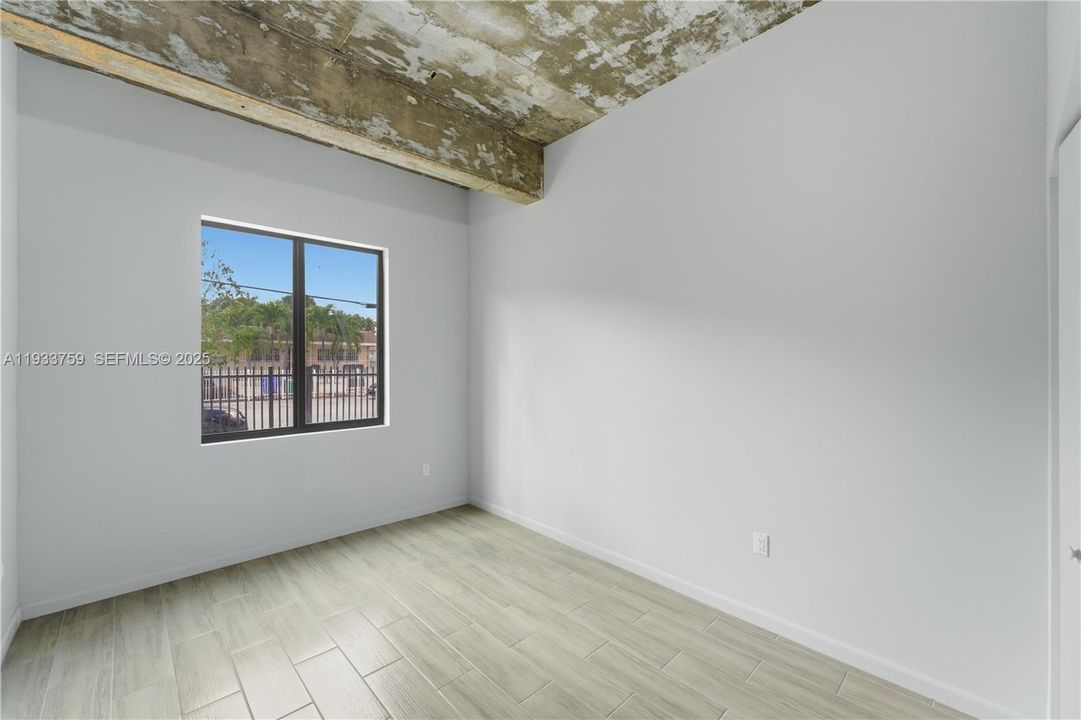 For Rent: $4,200 (4 beds, 2 baths, 2000 Square Feet)