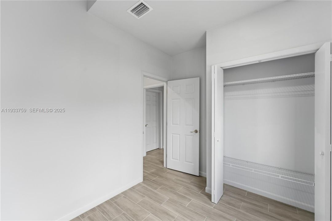 For Rent: $4,200 (4 beds, 2 baths, 2000 Square Feet)