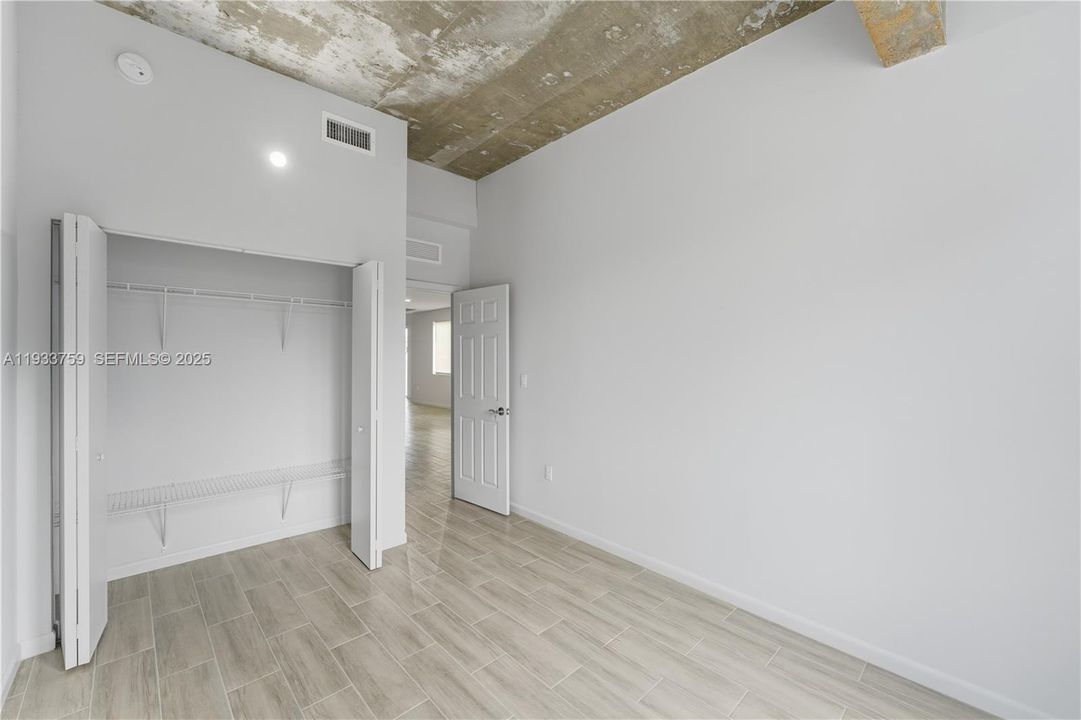 For Rent: $4,200 (4 beds, 2 baths, 2000 Square Feet)