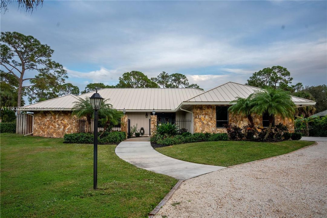 For Sale: $1,490,000 (4 beds, 4 baths, 3230 Square Feet)