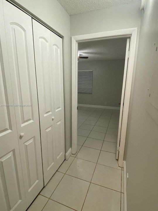 For Rent: $1,700 (1 beds, 1 baths, 754 Square Feet)