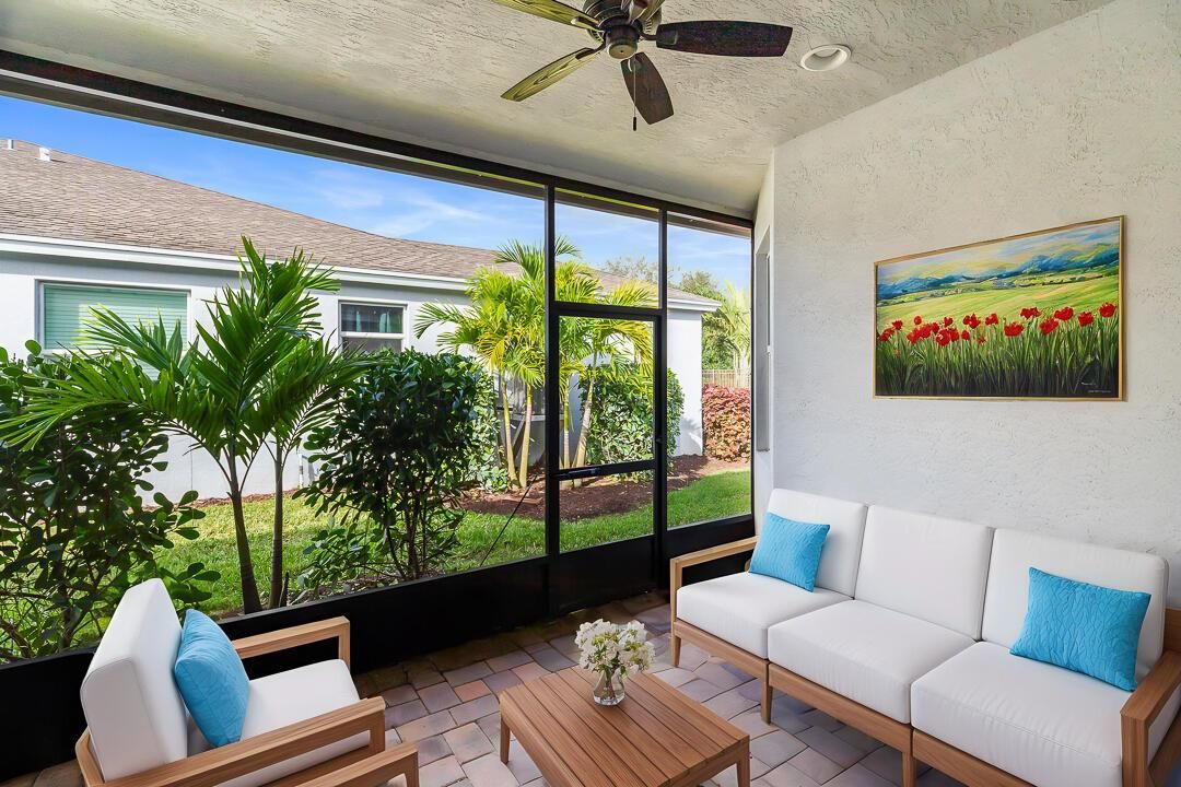 2590 Bella Vista Circle-37