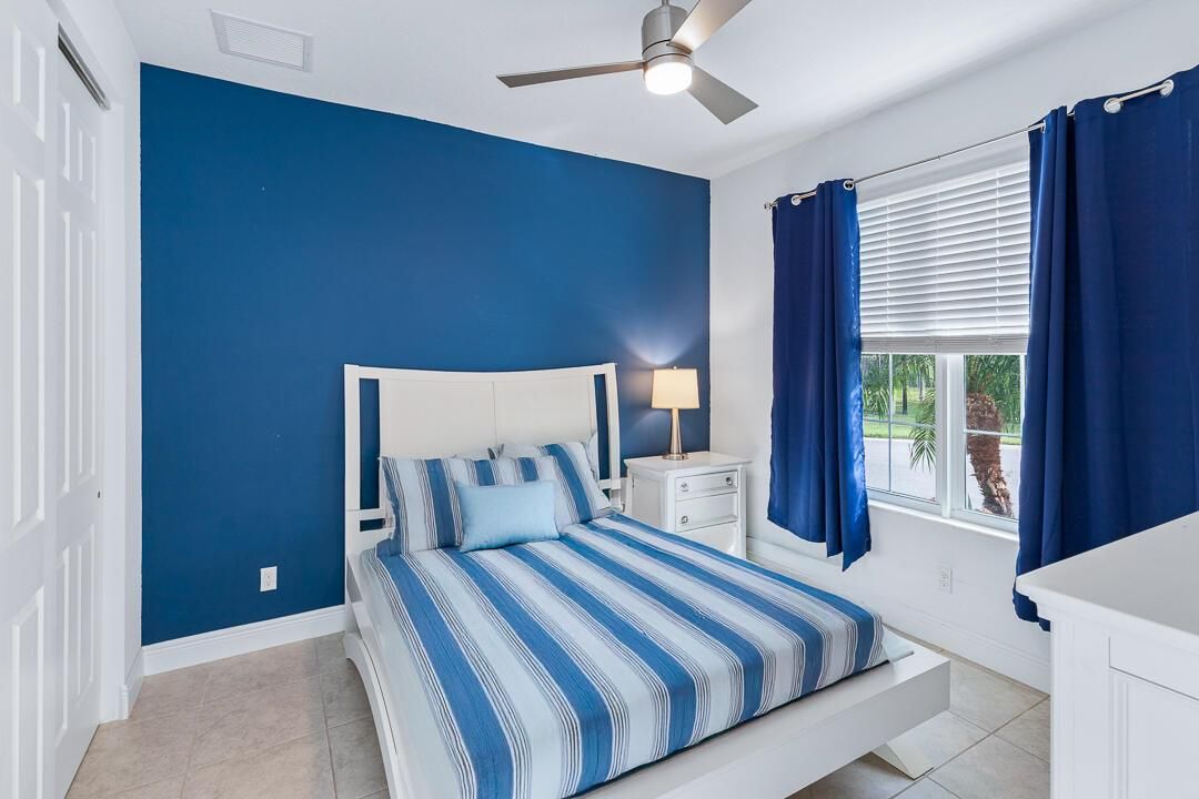 2590 Bella Vista Circle-16
