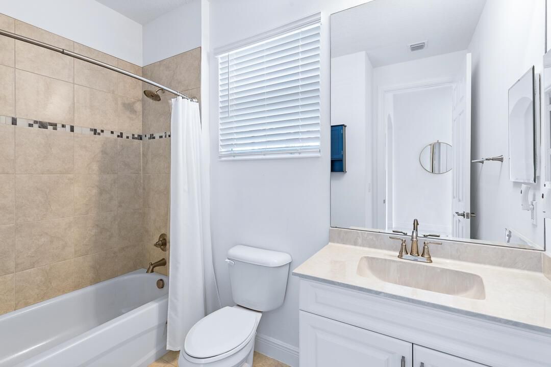 2590 Bella Vista Circle-19