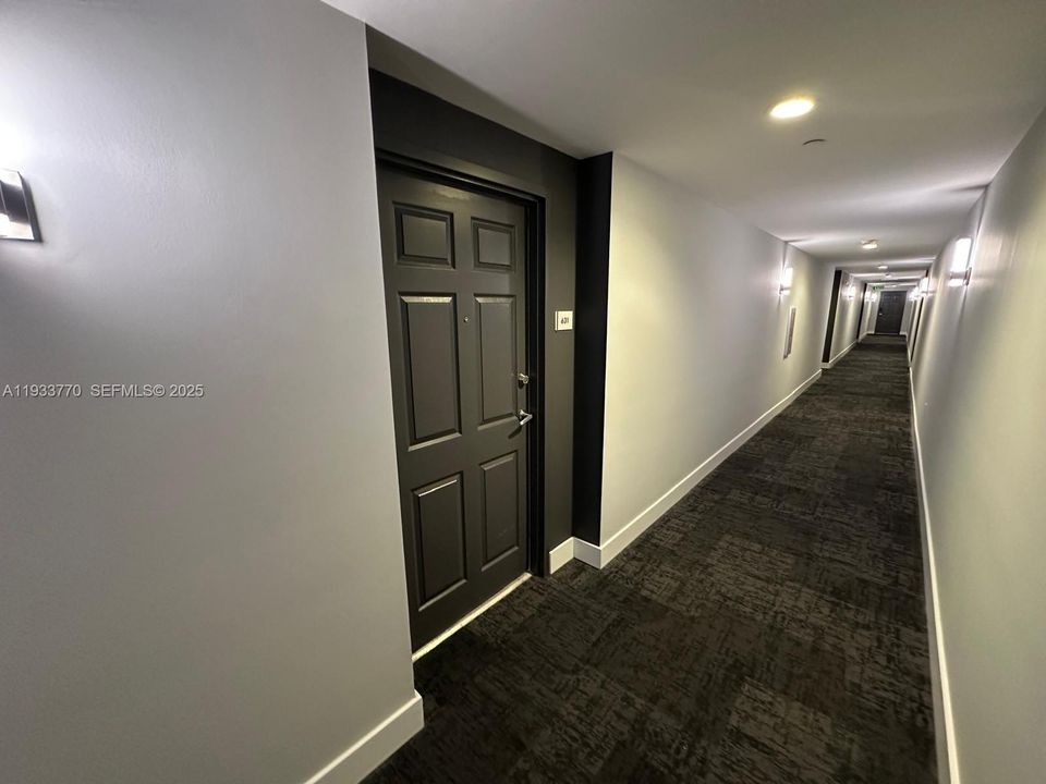 For Sale: $336,000 (2 beds, 2 baths, 1189 Square Feet)