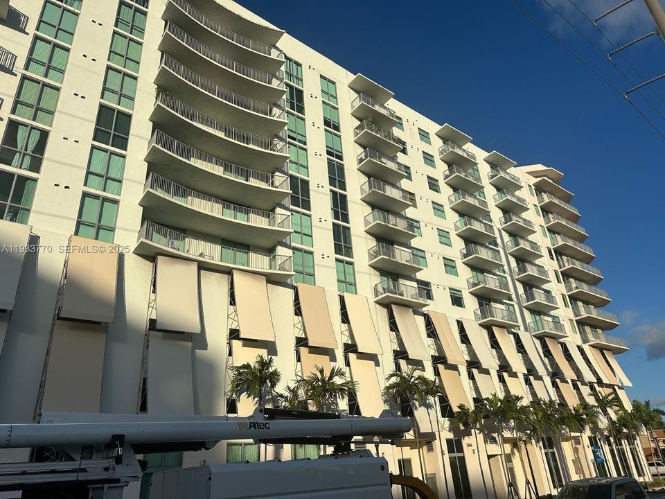 For Sale: $336,000 (2 beds, 2 baths, 1189 Square Feet)