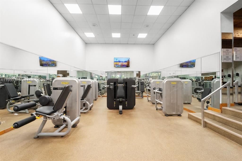 待售: $385,000 (2 贝兹, 2 浴室, 1520 平方英尺)