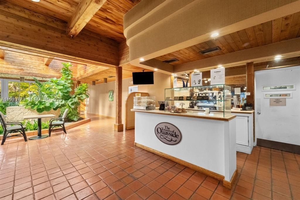 待售: $385,000 (2 贝兹, 2 浴室, 1520 平方英尺)