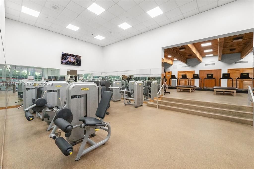 待售: $385,000 (2 贝兹, 2 浴室, 1520 平方英尺)