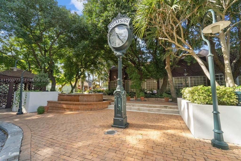 待售: $385,000 (2 贝兹, 2 浴室, 1520 平方英尺)