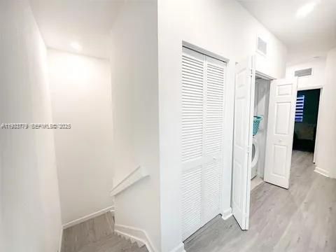 На продажу: $435,000 (3 спален, 2 ванн, 1694 Квадратных фут)