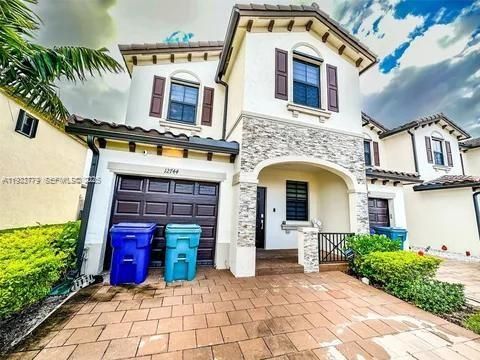 На продажу: $435,000 (3 спален, 2 ванн, 1694 Квадратных фут)