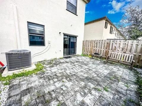 На продажу: $435,000 (3 спален, 2 ванн, 1694 Квадратных фут)