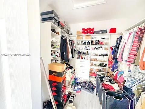 На продажу: $435,000 (3 спален, 2 ванн, 1694 Квадратных фут)