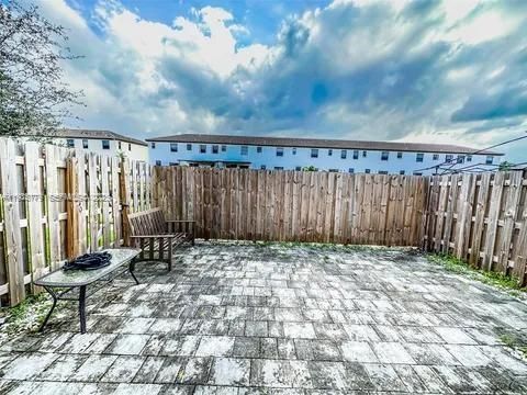 На продажу: $435,000 (3 спален, 2 ванн, 1694 Квадратных фут)