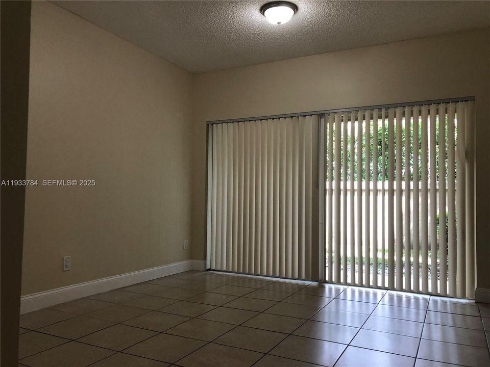 For Rent: $2,500 (2 beds, 2 baths, 1024 Square Feet)