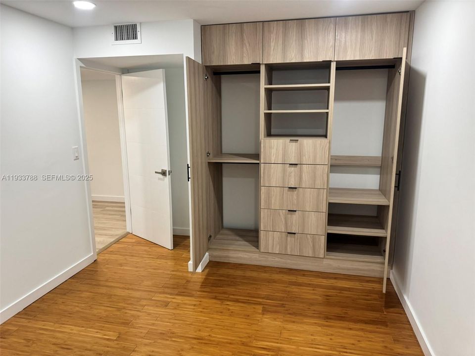 En Venta: $385,000 (3 camas, 2 baños, 1380 Pies cuadrados)