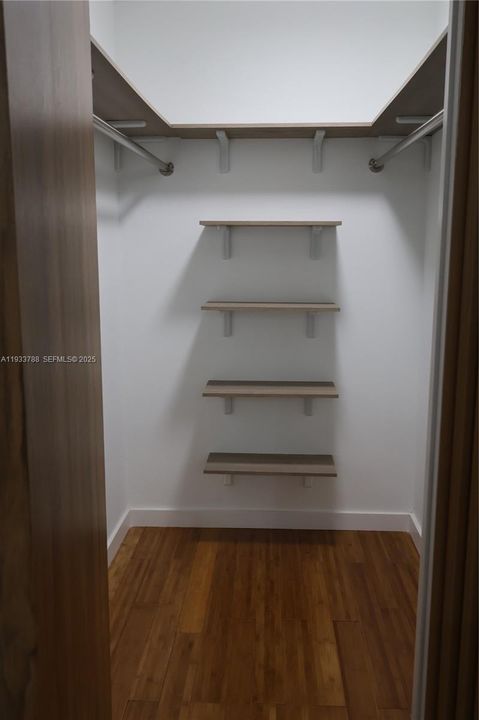 En Venta: $385,000 (3 camas, 2 baños, 1380 Pies cuadrados)